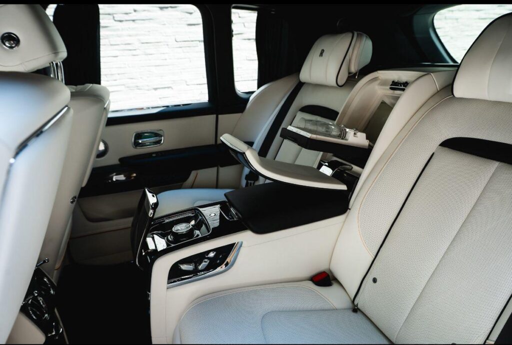 Rolls Royce Cullinan 2025 Interior