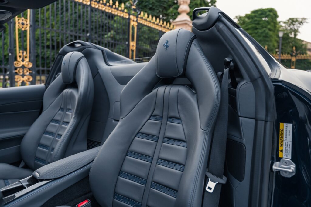 Ferrari 812 GTS Blue Interior 4