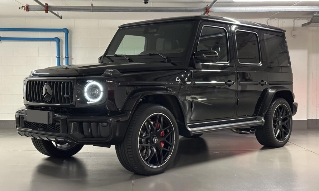Mercedes-Benz G63 AMG 2025 Gloss Black Front