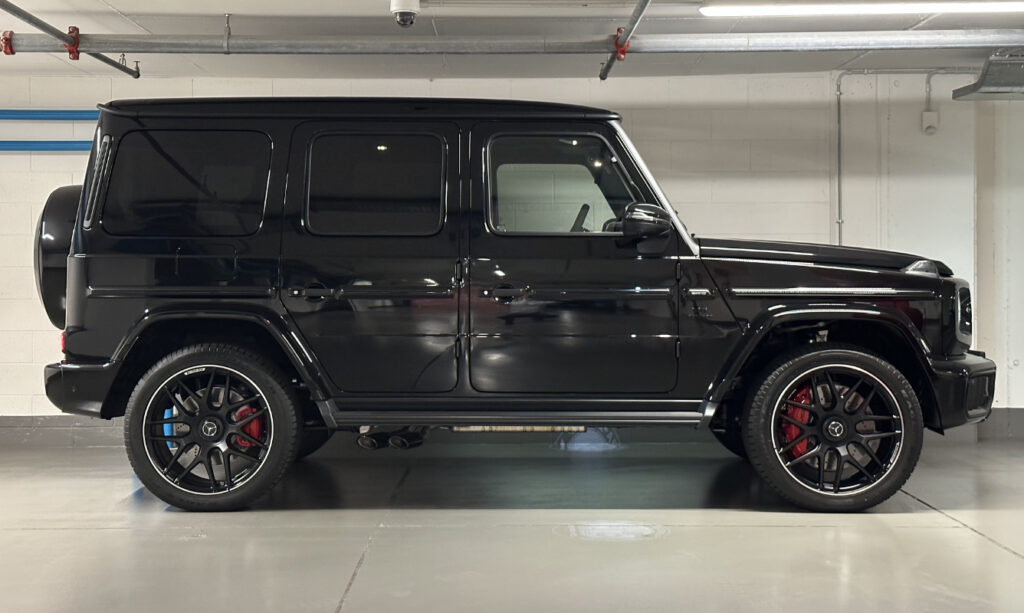 Mercedes-Benz G63 AMG 2025 Gloss Black Side