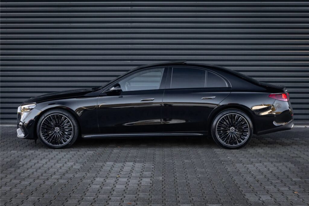 Mercedes-Benz E-Class 450d Side