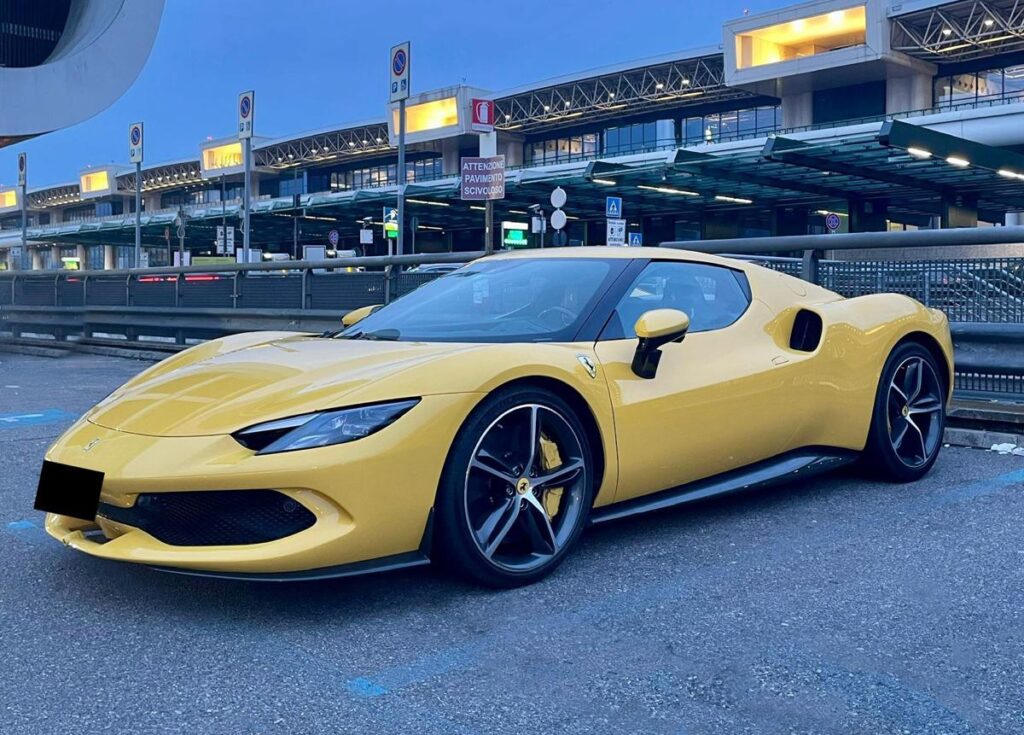 Luxury Car Rental in Paris